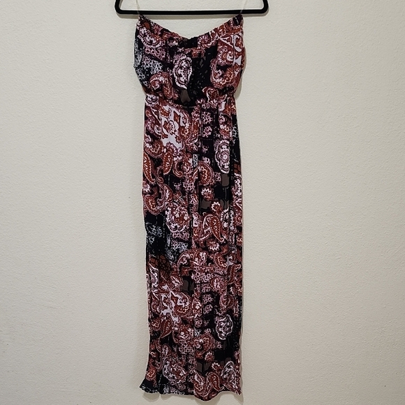 Elegant Paisley Maxi Dress - Picture 7 of 12